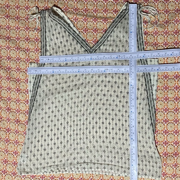 LOFT Black and White Sleeveless Tank Top | Size M | Lightweight 100% Cotton - Picture 2 of 6